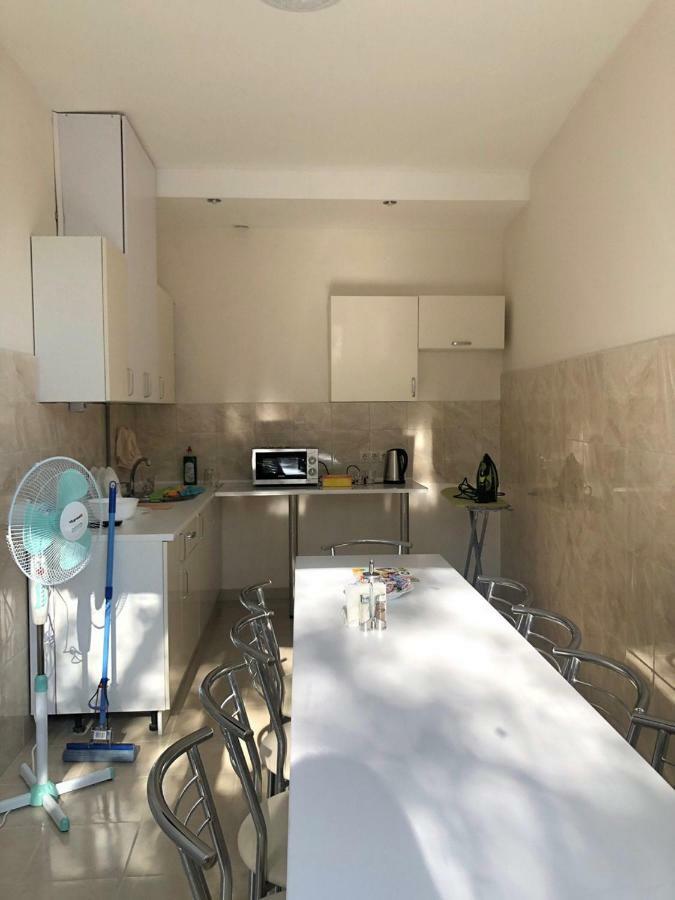 City Apartment Ternopil Extérieur photo